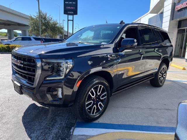 Used 2023 GMC Yukon AT4 w/ Technology Package AWD/4WD image 3