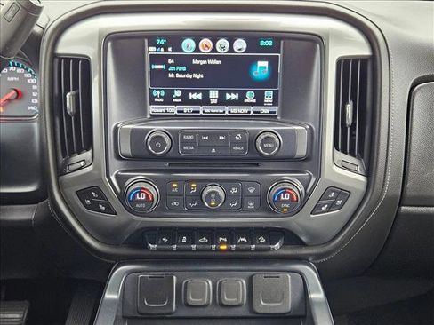 Used 2018 Chevrolet Silverado 1500 LTZ Z71 w/ Redline Edition AWD/4WD image 13