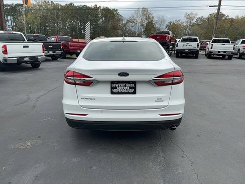 Used 2020 Ford Fusion SE image 6