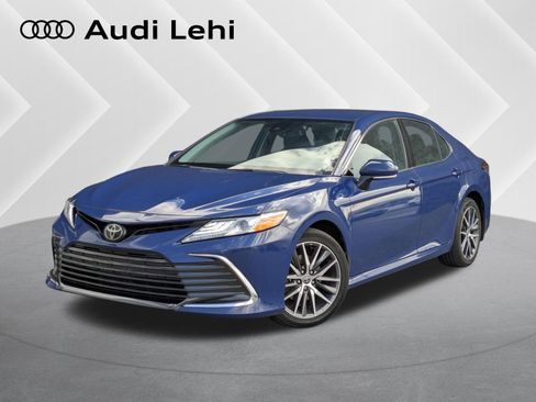 Used 2023 Toyota Camry XLE w/ Cold Weather Package AWD/4WD image 1