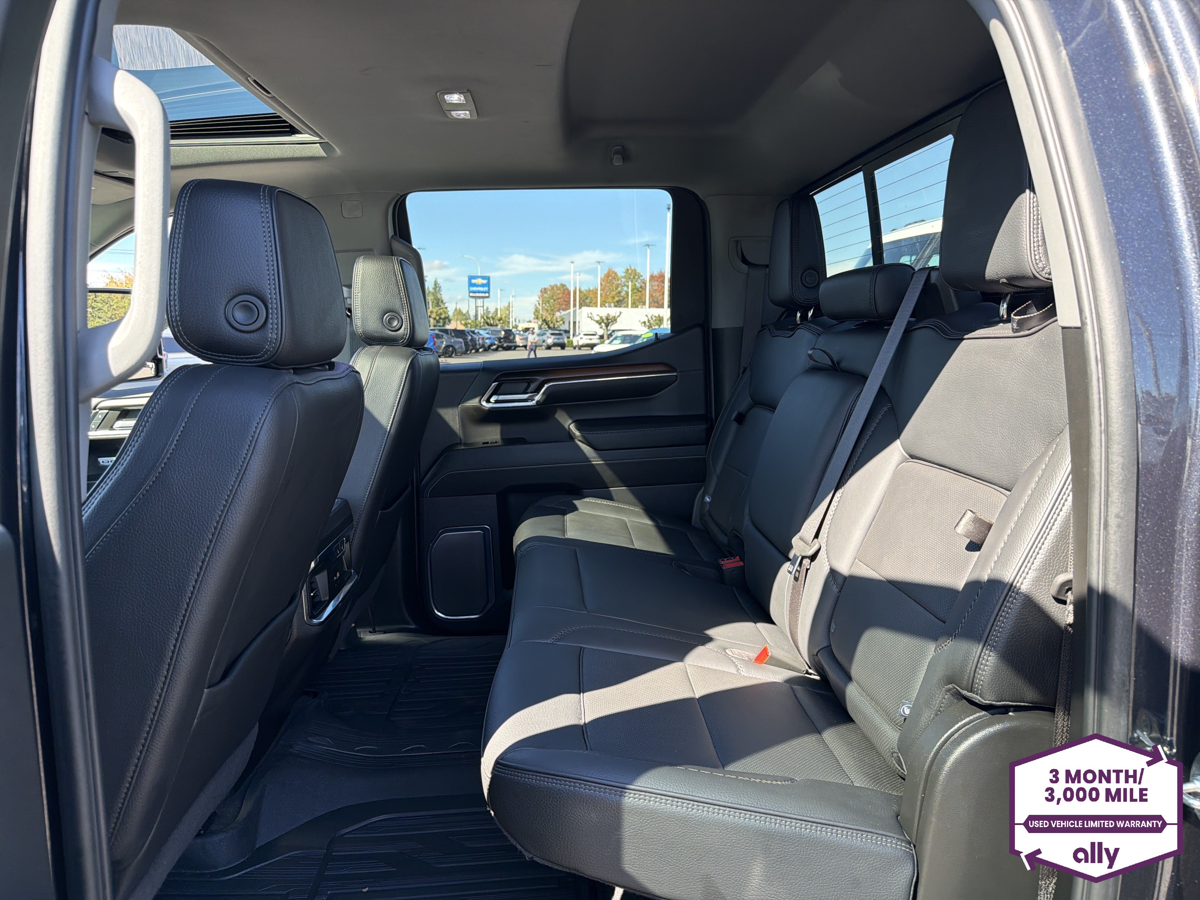 Used 2024 GMC Sierra 1500 Denali AWD/4WD image 14