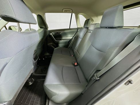 Used 2019 Toyota RAV4 LE image 26