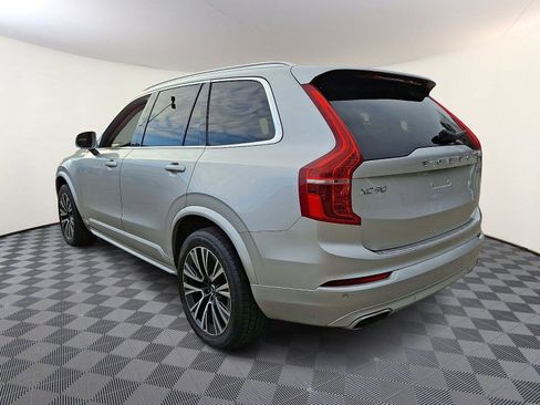 Used 2020 Volvo XC90 T5 Momentum image 4