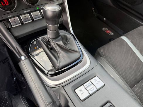 Used 2022 Toyota GR86 Premium RWD image 19