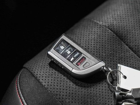 Certified 2025 Acura ADX A-Spec image 32