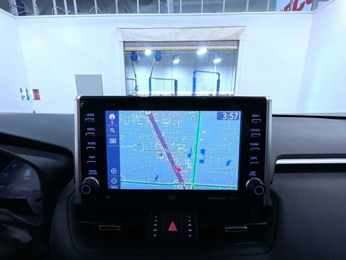 Used 2022 Toyota RAV4 XSE AWD/4WD image 27