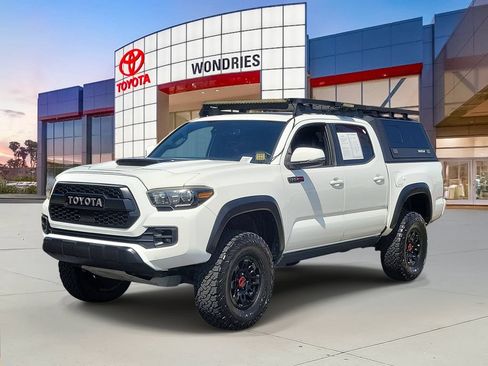 Used 2018 Toyota Tacoma TRD Pro AWD/4WD image 2
