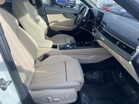 Used 2023 Audi A4 2.0T Premium w/ Convenience Package image 32