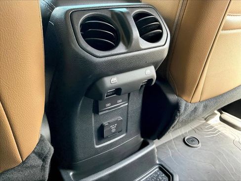 Used 2023 Jeep Wrangler Unlimited Sahara w/ Cold Weather Group AWD/4WD image 12