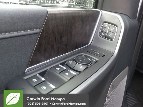 New 2026 Ford F250 Lariat w/ Chrome Package image 11