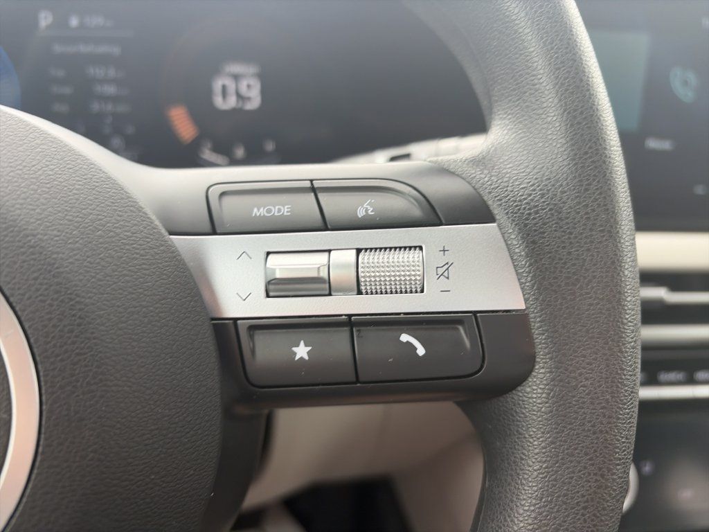 Used 2025 Hyundai Tucson SEL AWD/4WD image 21