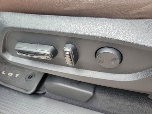 Certified 2025 Honda Pilot Elite image 26