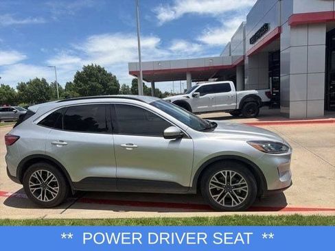 Used 2020 Ford Escape SEL FWD image 3