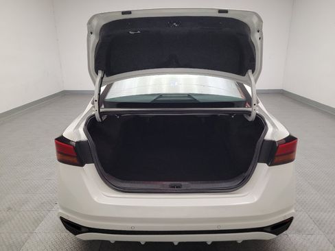 Used 2025 Nissan Altima 2.5 SV FWD image 29
