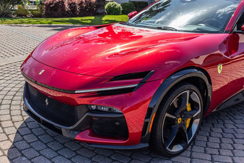 Used 2023 Ferrari Purosangue AWD/4WD image 31