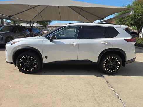 New 2026 Nissan Rogue SV FWD image 6