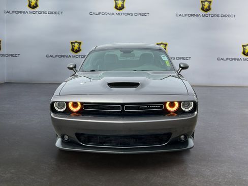 Used 2019 Dodge Challenger GT w/ Plus Package RWD image 2
