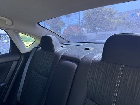 Used 2018 Nissan Sentra SV FWD image 8