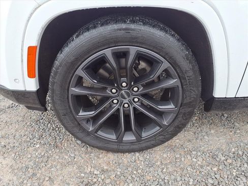 Used 2023 Jeep Grand Wagoneer Series II image 46