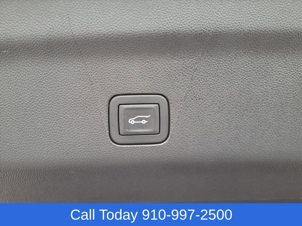 Used 2026 GMC Yukon XL Denali w/ Denali Reserve Package AWD/4WD image 22