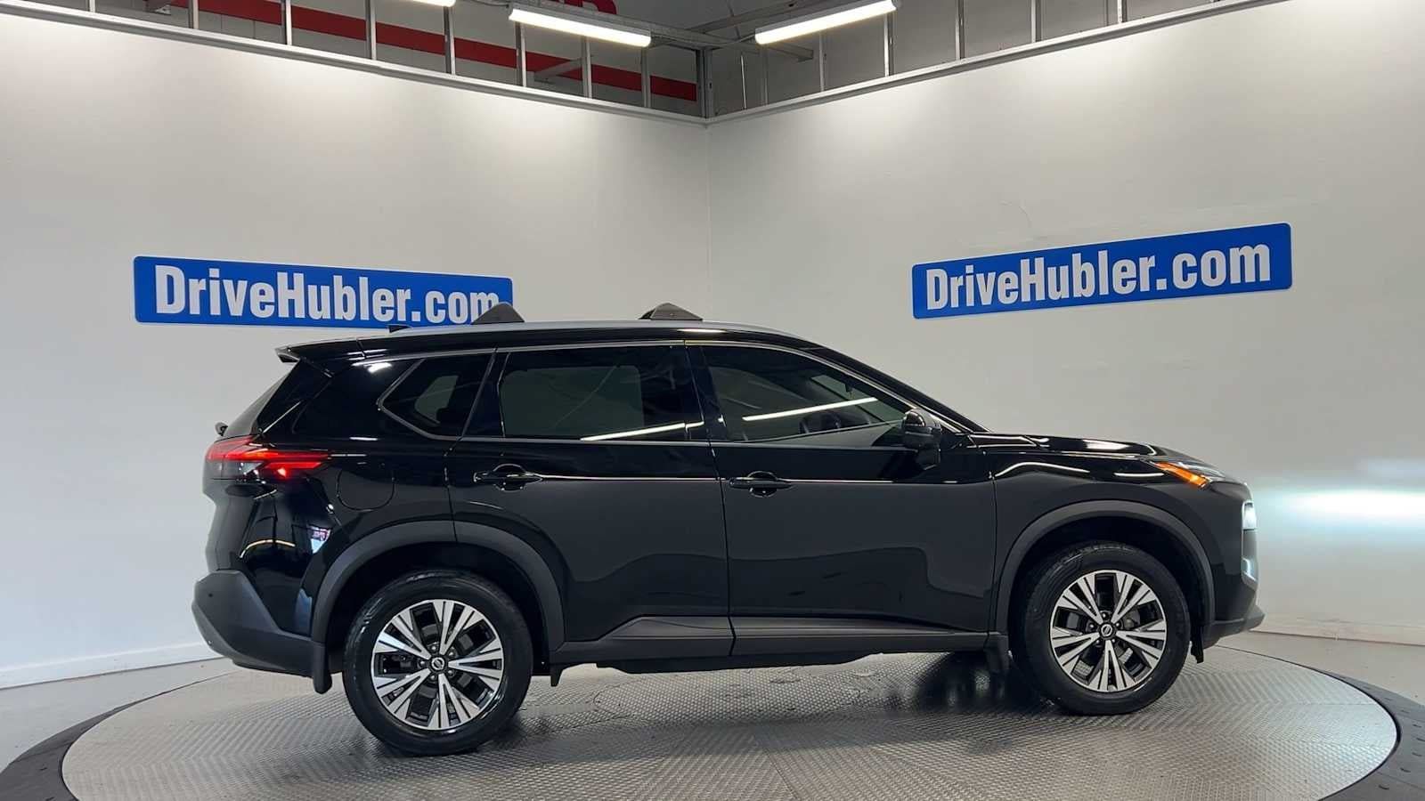 Used 2021 Nissan Rogue SV w/ Premium Package AWD/4WD image 9