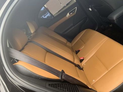 Used 2014 Lexus CT 200h w/ F Sport w/Nuluxe Interior FWD image 12