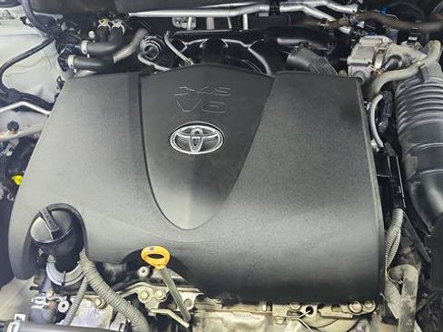 Used 2021 Toyota Highlander Platinum AWD/4WD image 39