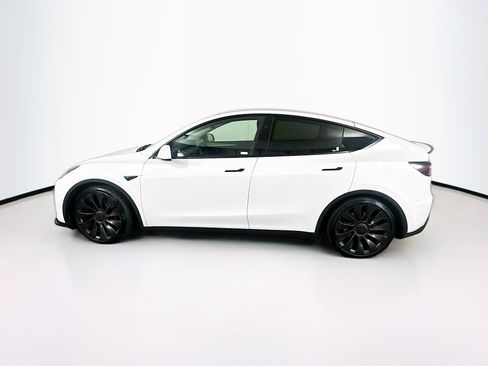 Used 2023 Tesla Model Y Performance AWD/4WD image 4