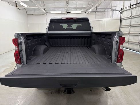 Certified 2025 Chevrolet Silverado 2500 Custom w/ Custom Value Package image 15