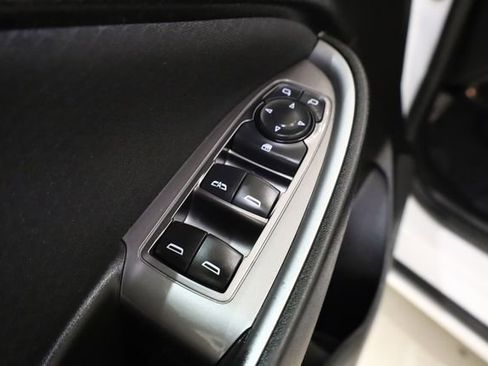 Used 2023 Chevrolet Malibu LT image 17