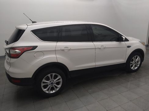 Used 2017 Ford Escape SE FWD image 10