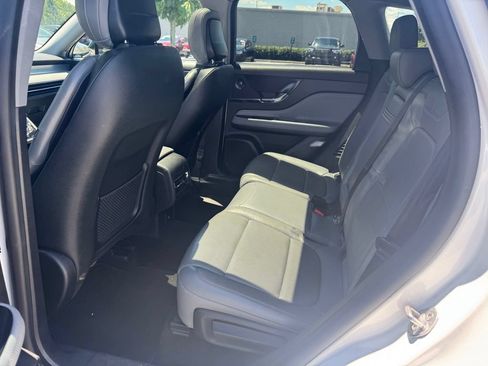 Used 2020 Lincoln Corsair Reserve AWD/4WD image 11