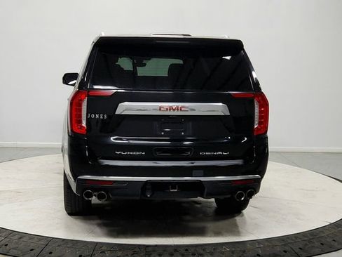 Used 2021 GMC Yukon XL Denali w/ Denali Premium Package image 6