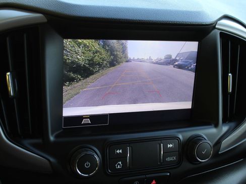 Used 2023 GMC Terrain AT4 AWD/4WD image 13