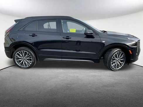 Used 2024 Cadillac XT4 Sport image 18