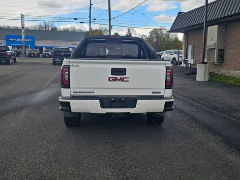 Used 2018 GMC Sierra 1500 SLT w/ All Terrain X Package AWD/4WD image 7