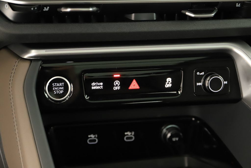 New 2026 Audi Q5 Premium AWD/4WD image 28
