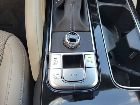 Used 2025 Kia Telluride S FWD image 26