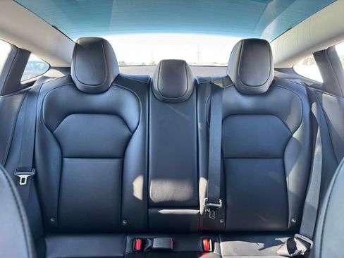 Used 2025 Tesla Model 3 RWD image 17