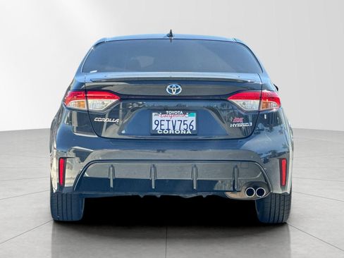 Used 2023 Toyota Corolla SE w/ SE Package image 5