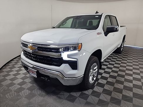 New 2026 Chevrolet Silverado 1500 LT image 4