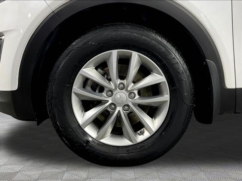 Used 2016 Kia Sorento FWD image 33