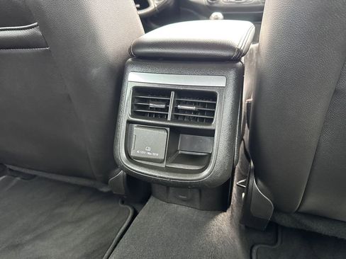 Used 2018 Chevrolet Impala LT w/ LT Leather Package FWD image 19
