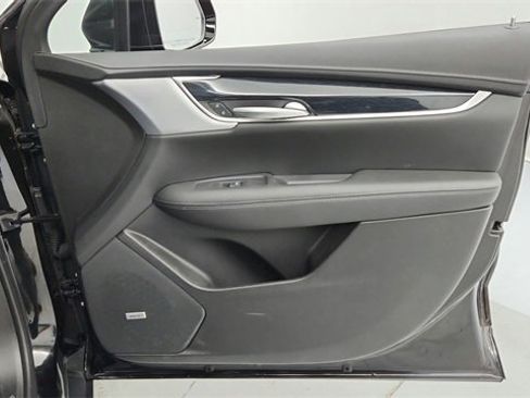 Certified 2024 Cadillac XT5 Premium Luxury w/ LPO, Floor Liner Package image 23