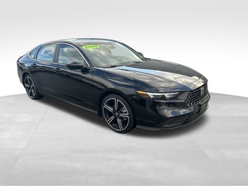 Used 2025 Honda Accord Sport image 7