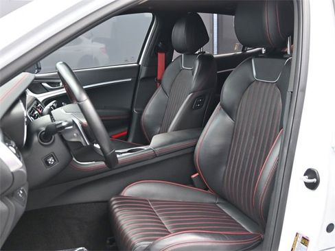 Used 2023 Genesis G70 2.0T w/ Sport Prestige Package image 10