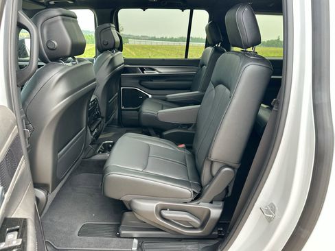 New 2026 Jeep Grand Wagoneer L Limited AWD/4WD image 24