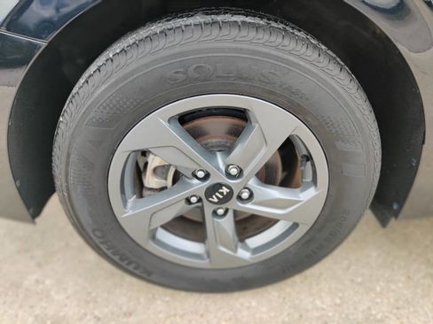 Used 2021 Kia K5 LX FWD image 23