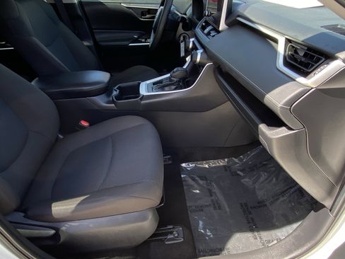 Certified 2024 Toyota RAV4 LE AWD/4WD image 10