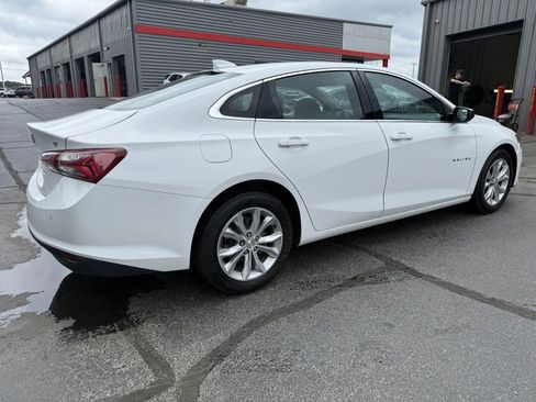 Used 2022 Chevrolet Malibu LT FWD image 4